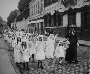 1912 Procession Arras
