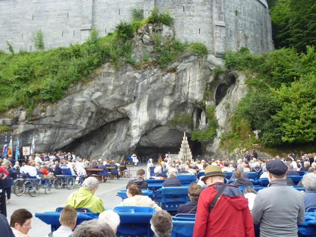 150600_Lourdes_02