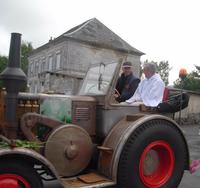 en tracteur vers le stade
