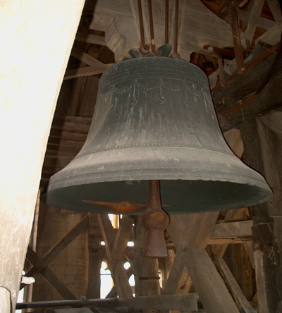 L'une des cloches actuelles de Saint-Omer.