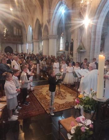 Eucharistie Pernes 26 mai  (11)