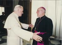 Mgr Derouet et Jean Paul II