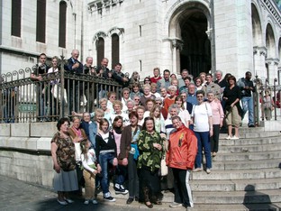 Sur les marches du Sacré-Coeur de Montmartre