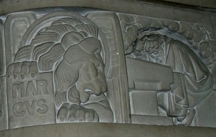 Bas-relief, chaire de la cathédrale d'Arras