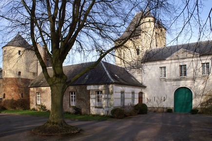 Le porche de l'abbaye