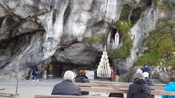 la grotte de lourdes